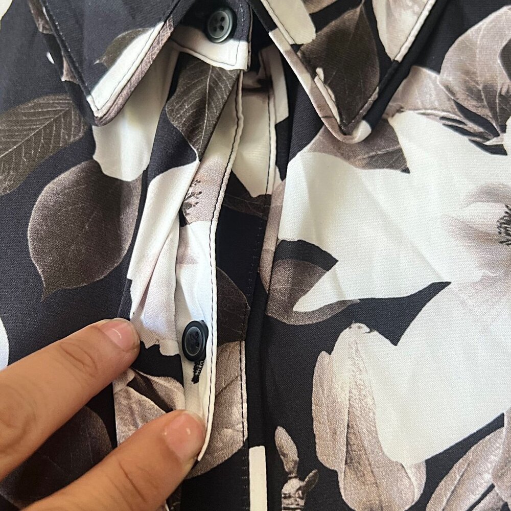 Express Portofino Floral Magnolia Long Sleeve Button Up Blouse Lightweight Large - Picture 10 of 12